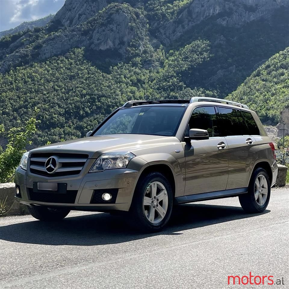 2010' Mercedes-Benz GLK 220 photo #1