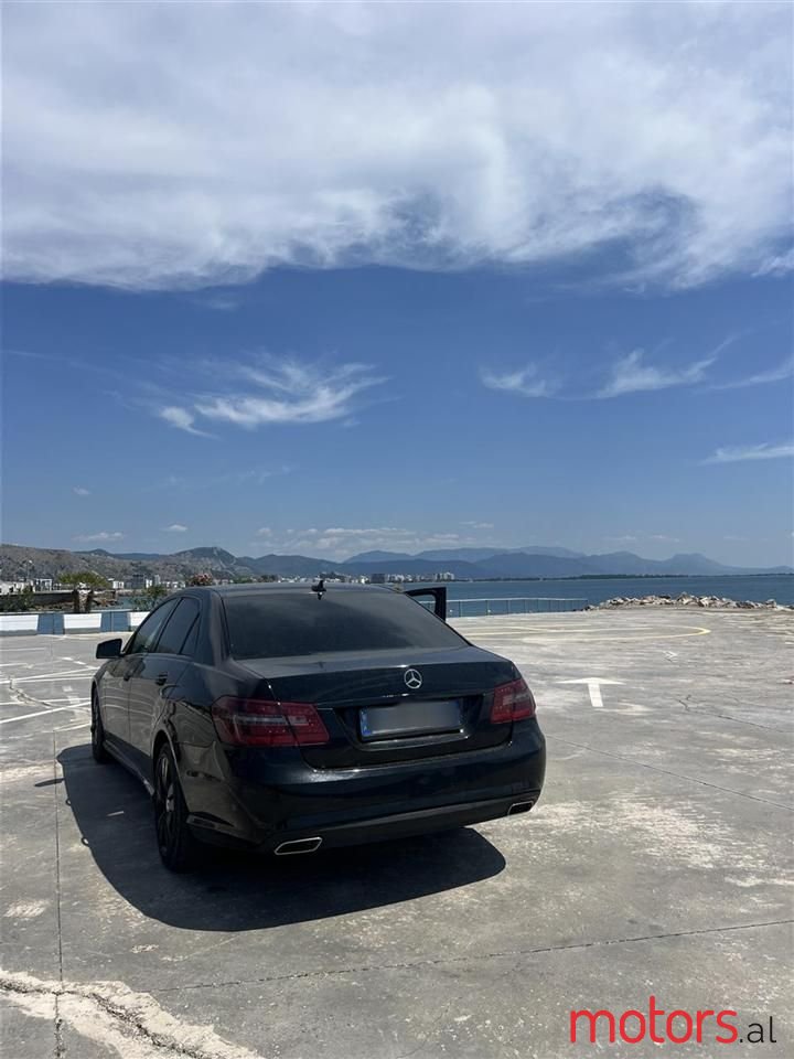 2012' Mercedes-Benz 350 photo #1