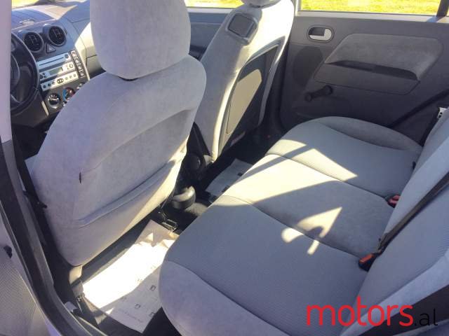 2003' Ford Fusion GHIA photo #3