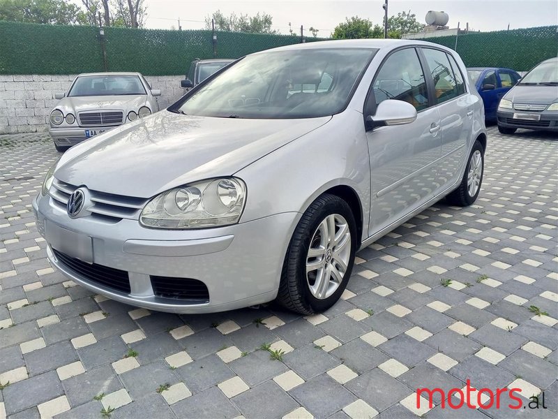 2008' Volkswagen Golf photo #6