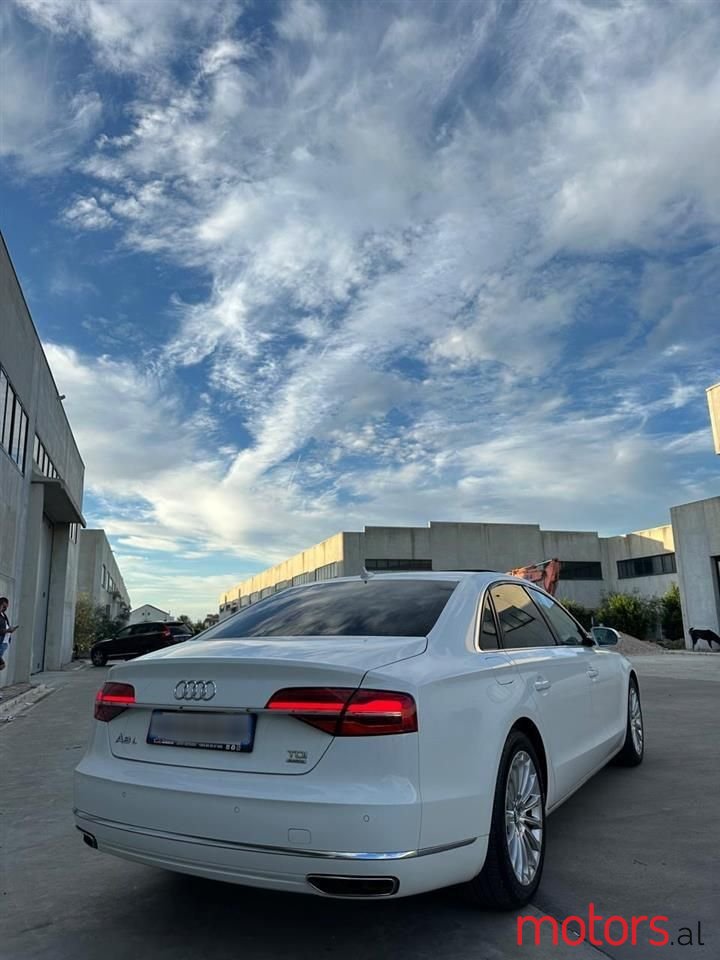 2015' Audi A8 photo #5