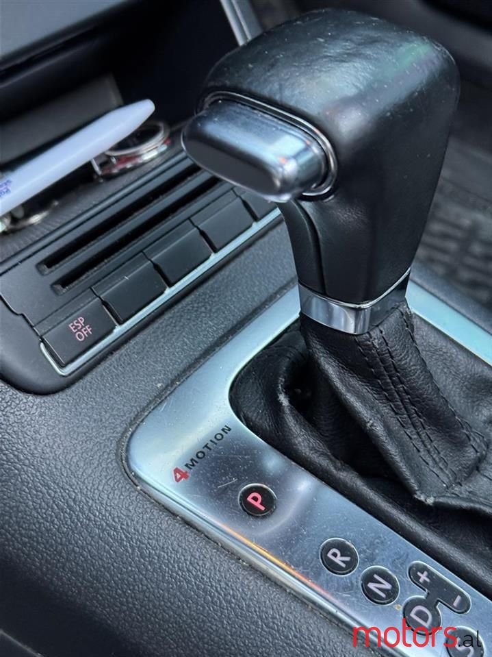 2008' Volkswagen Tiguan photo #1