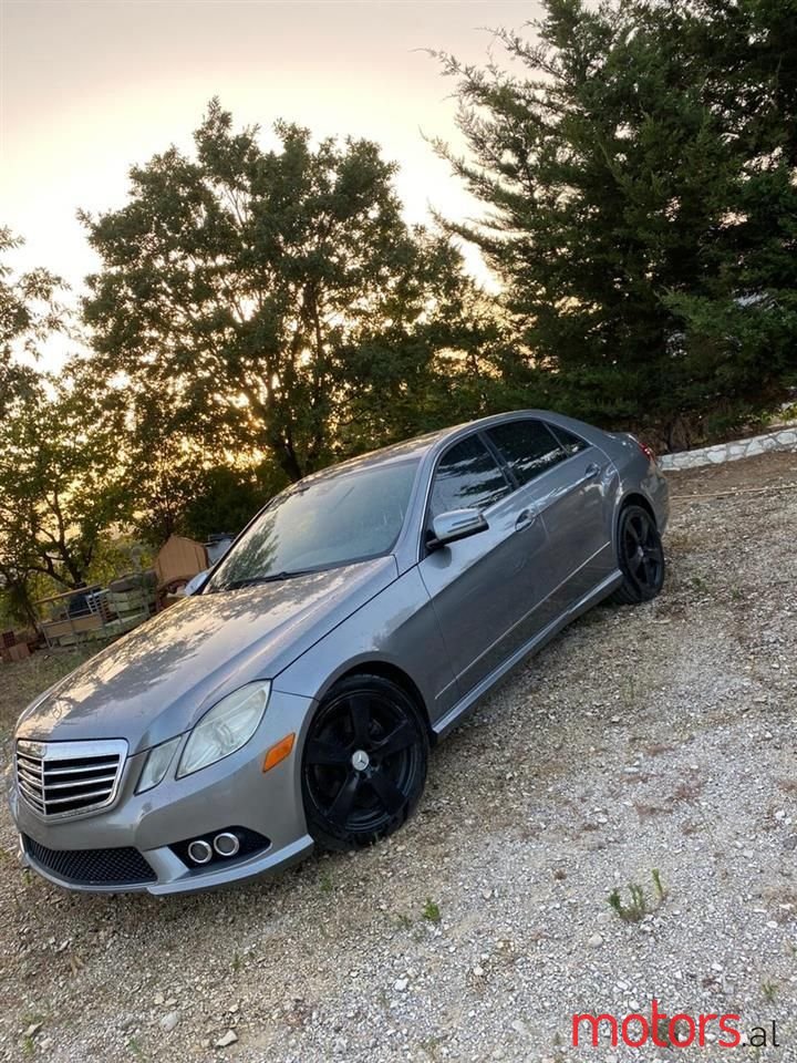 2010' Mercedes-Benz 350 photo #5