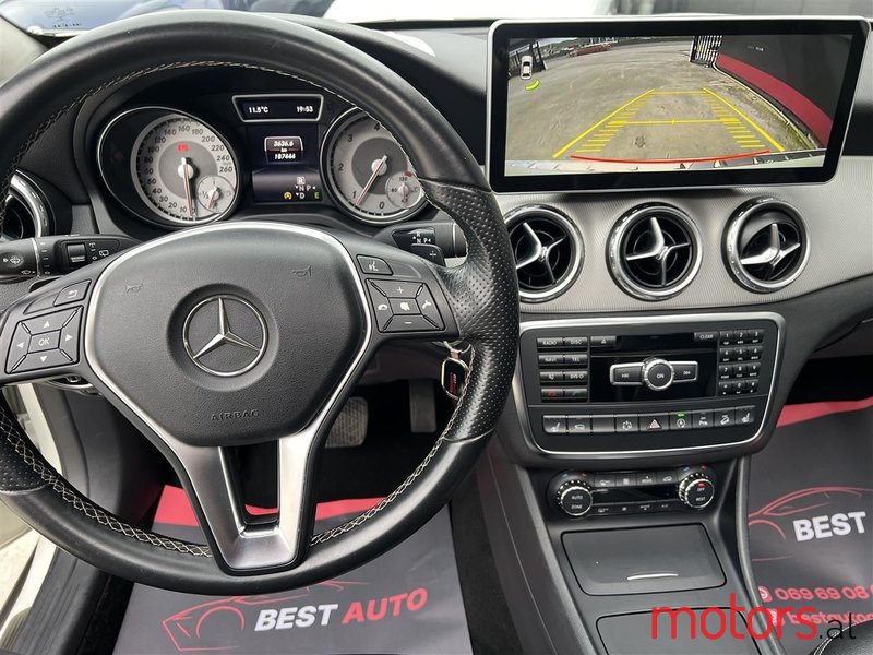 2015' Mercedes-Benz GLA 200 photo #6
