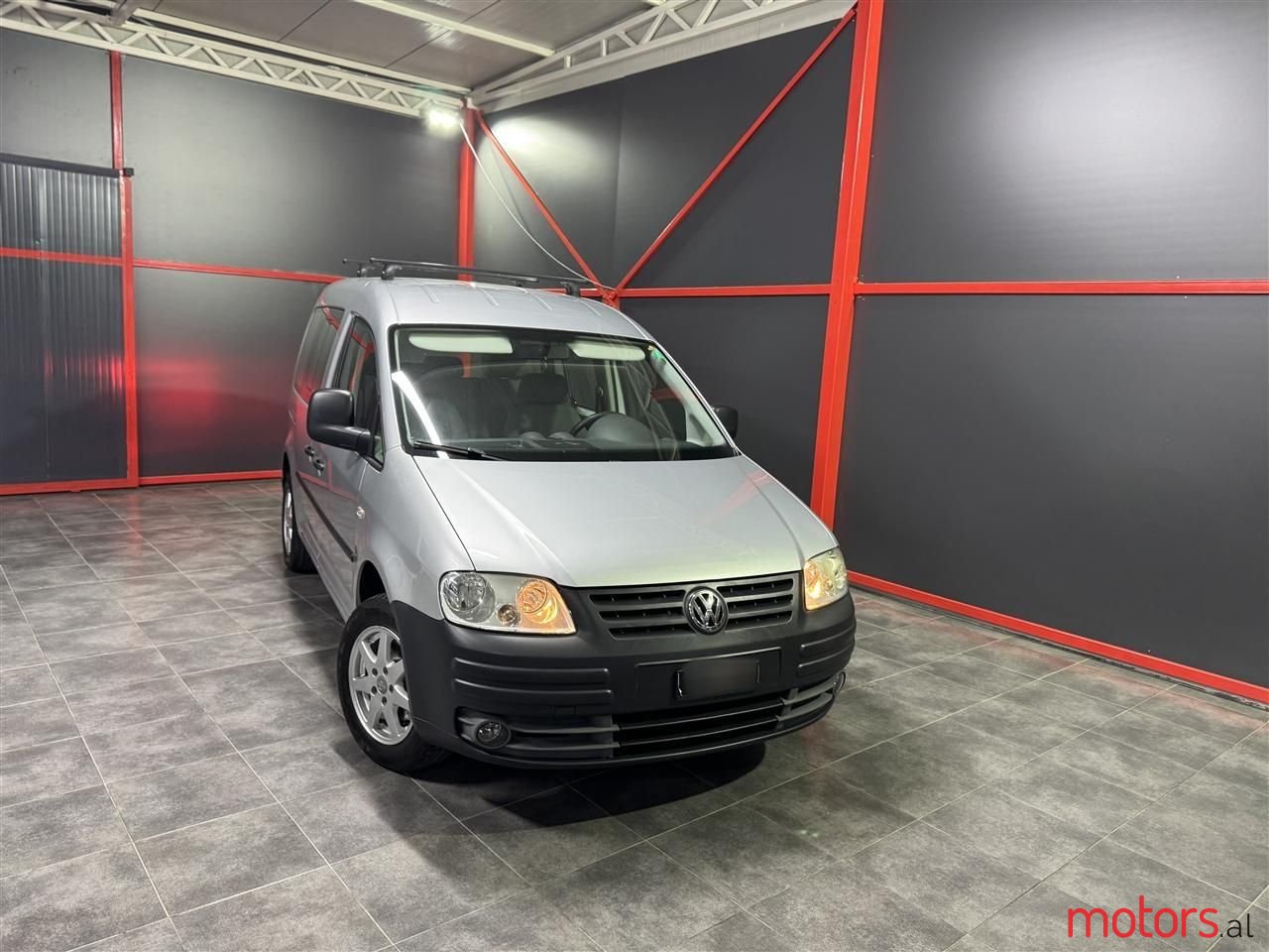 2010' Volkswagen Caddy photo #1