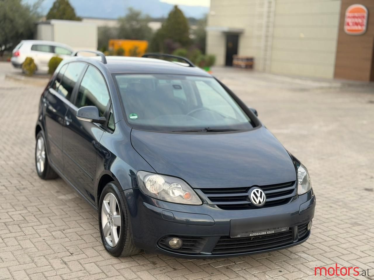 2008' Volkswagen Golf Plus photo #1