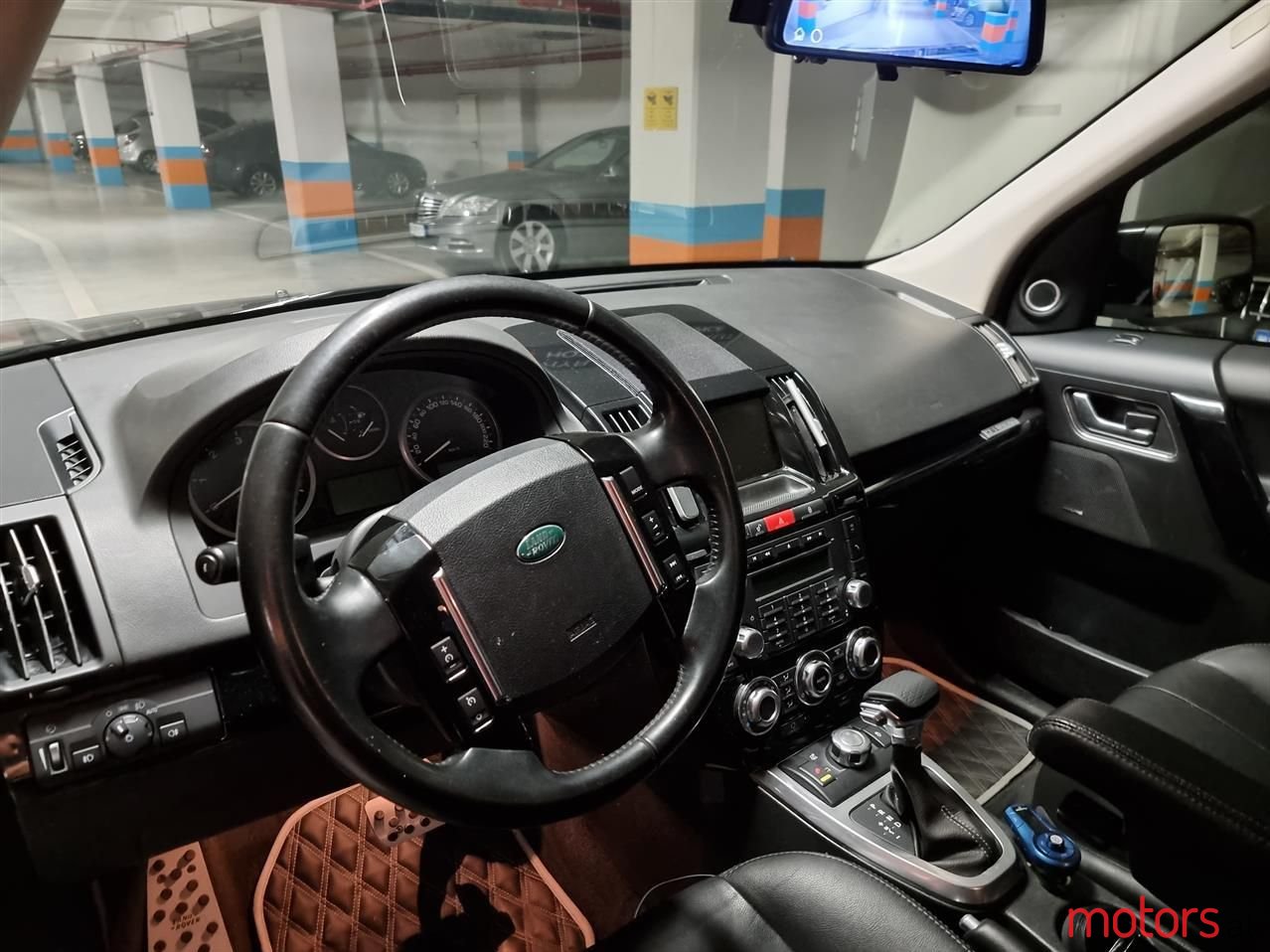 2012' Land Rover Freelander photo #2