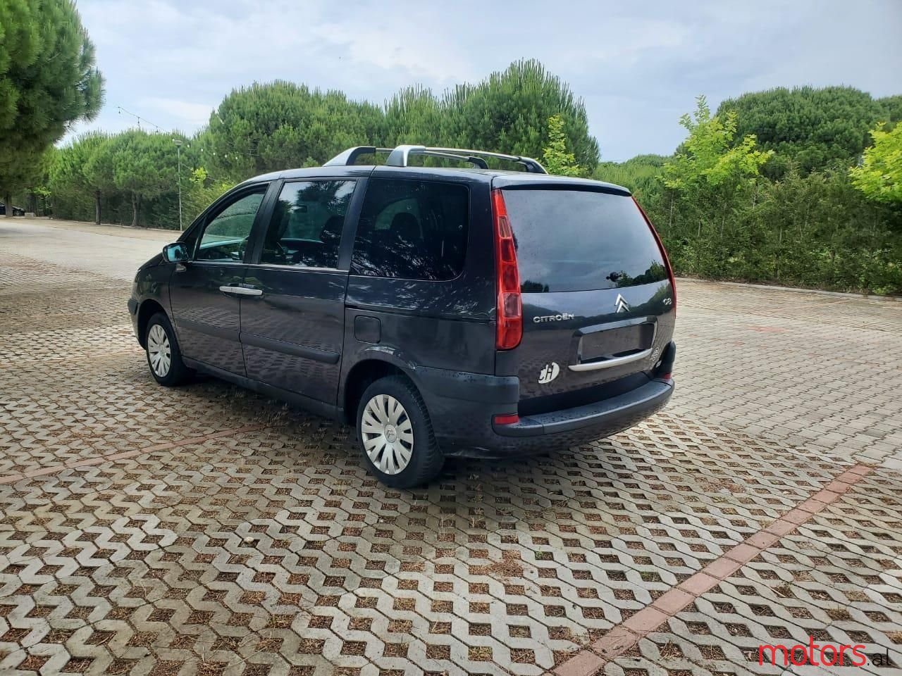 2008' Citroen C8 photo #1