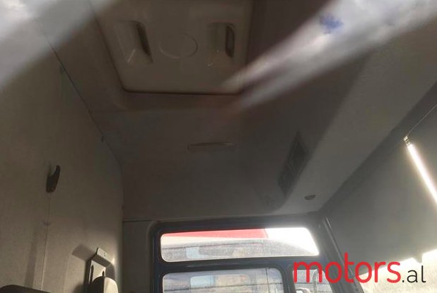 2008' Mercedes-Benz Vario photo #3