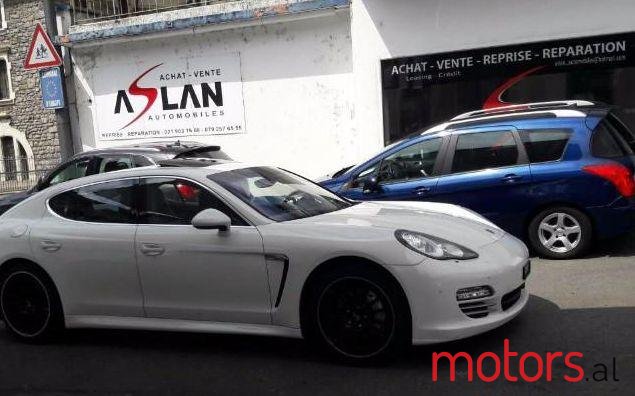 2009' Porsche Panamera photo #2