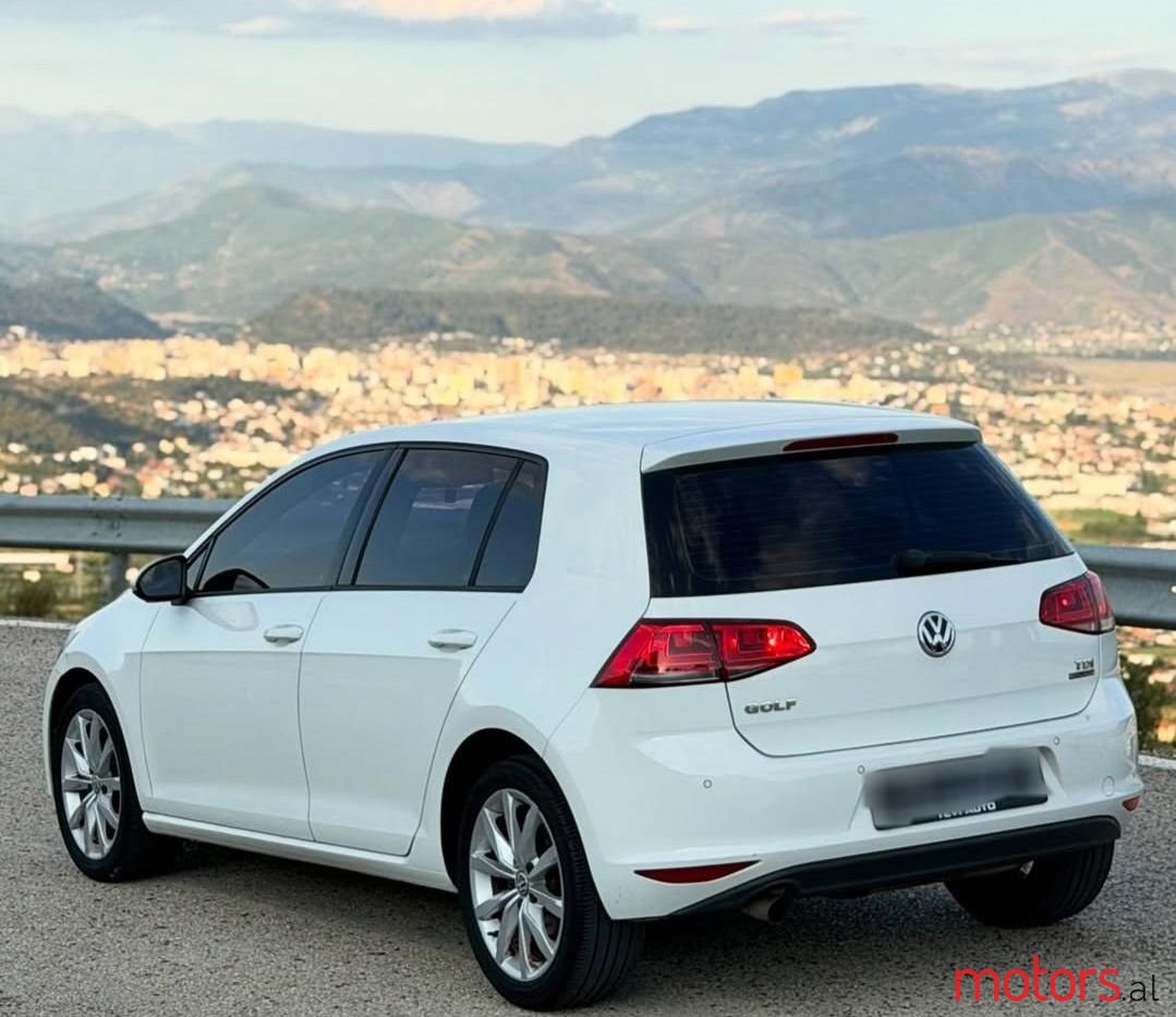 2014' Volkswagen Golf photo #6