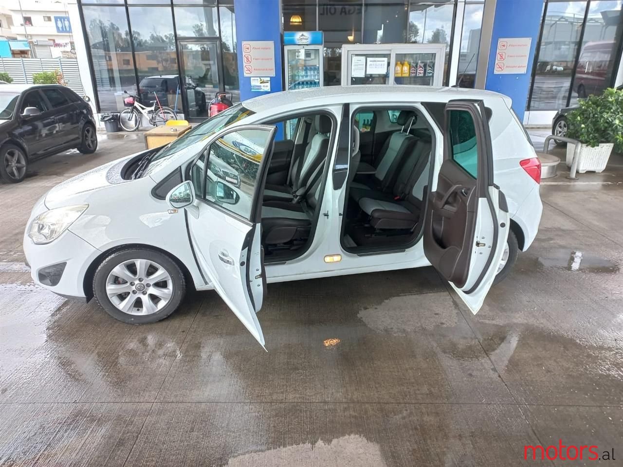 2011' Opel Meriva photo #2