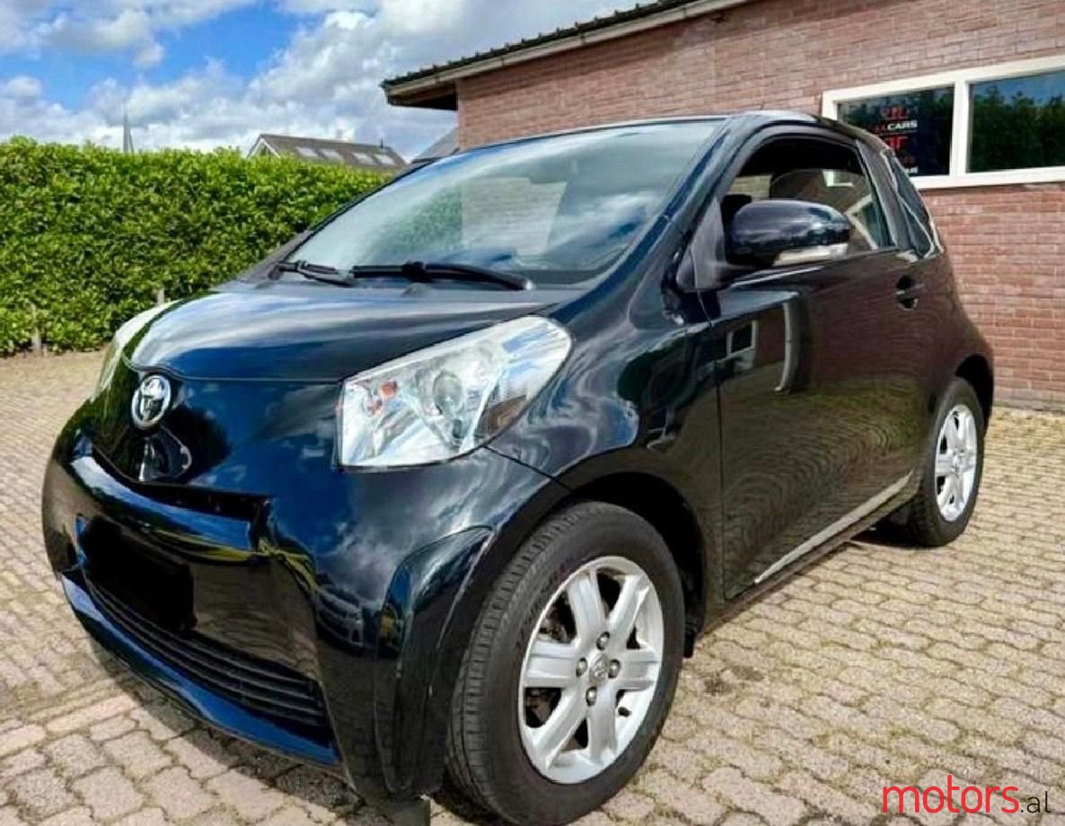 2009' Toyota iQ photo #1