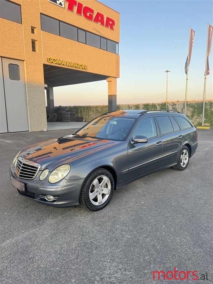 2006' Mercedes-Benz E 200 photo #1