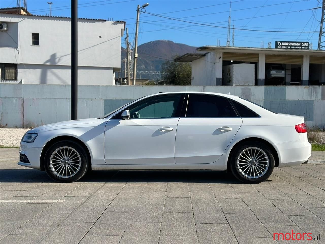 2012' Audi A4 photo #1