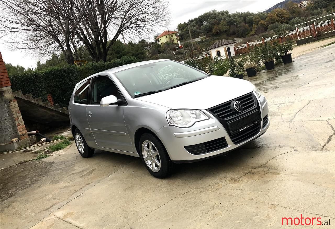 2005' Volkswagen Polo photo #1