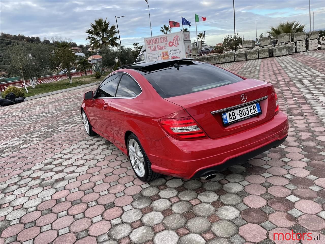 2012' Mercedes-Benz C 250 photo #2
