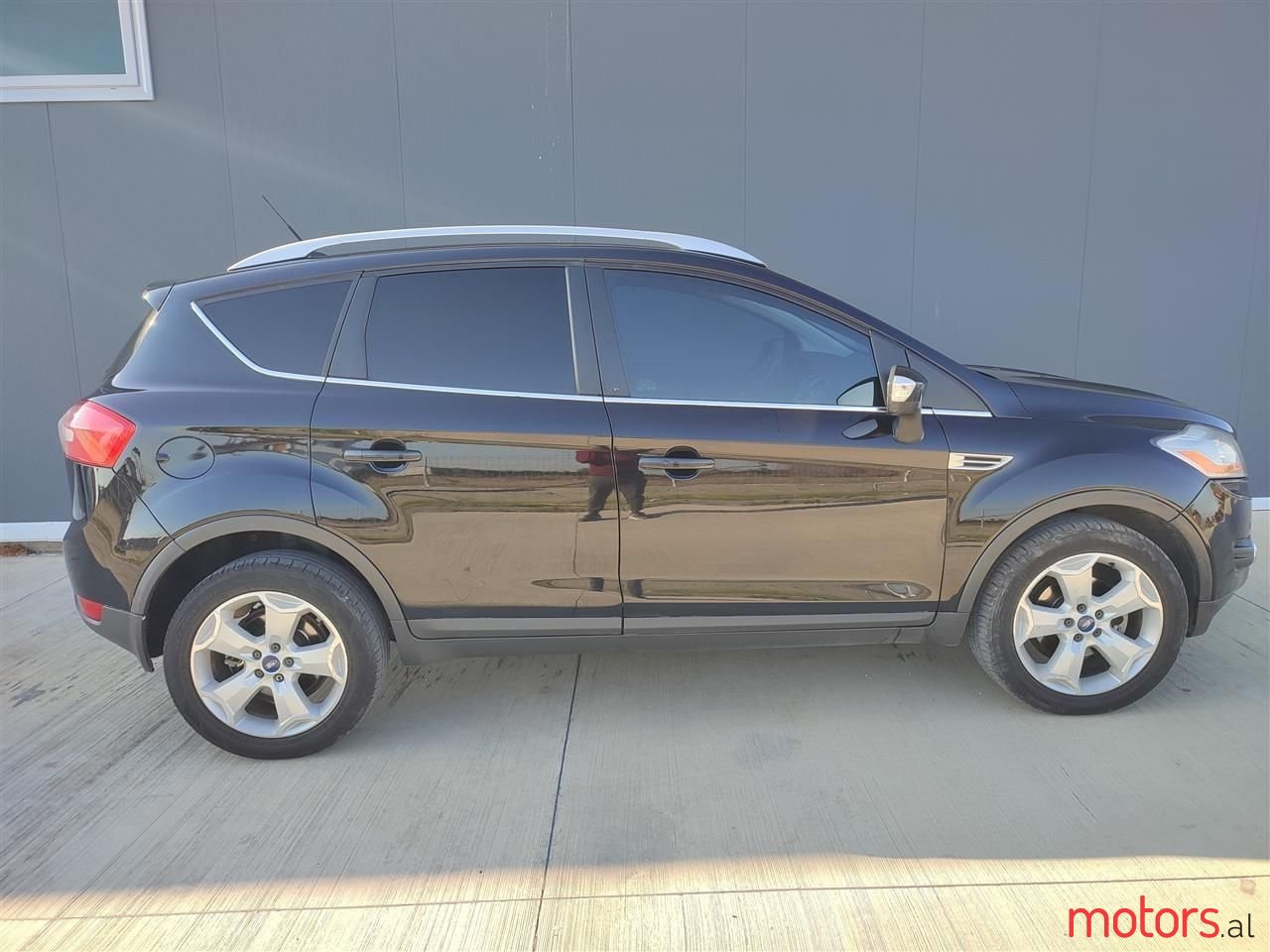 2011' Ford Kuga photo #4