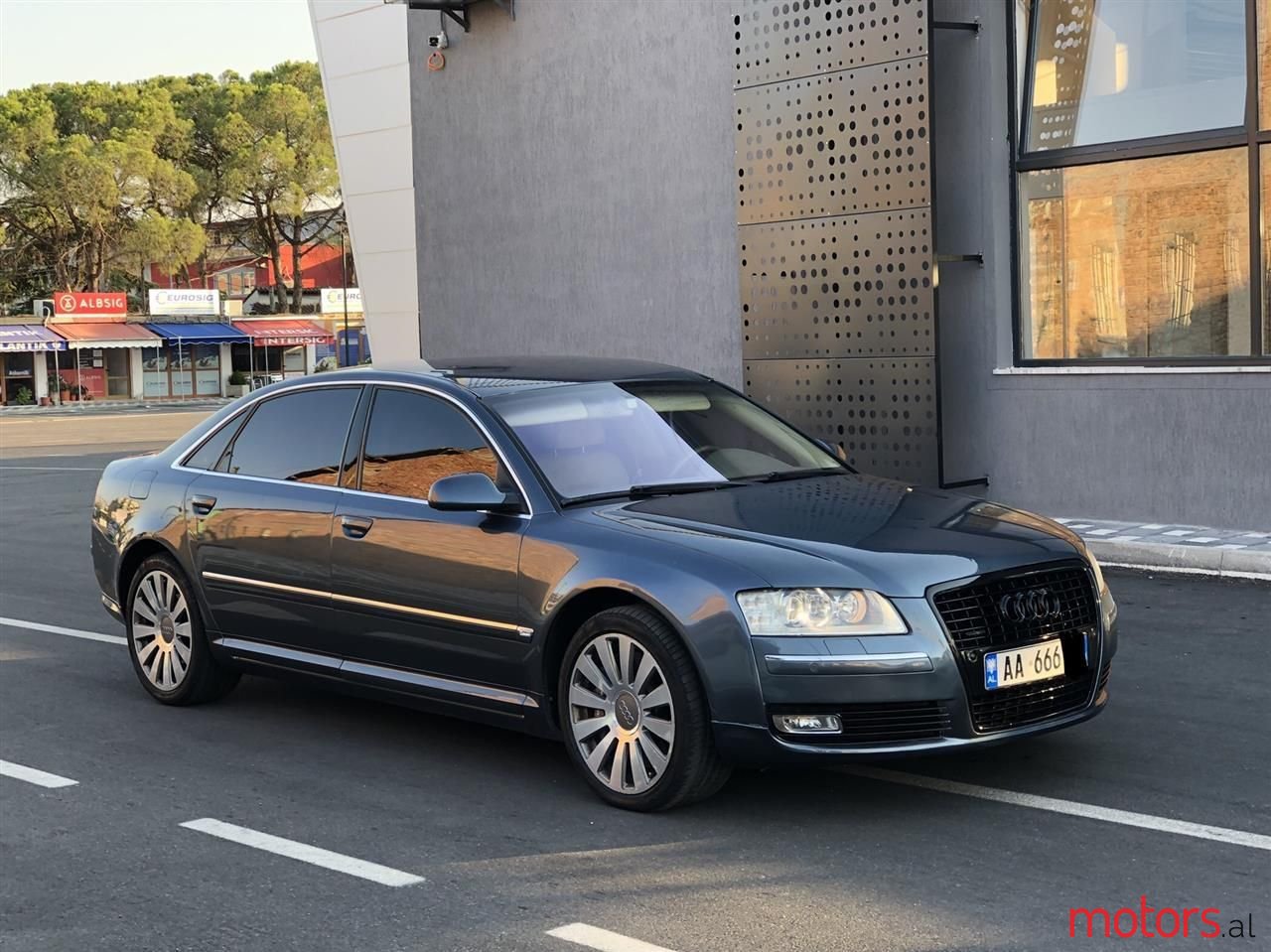 2007' Audi A8 photo #6