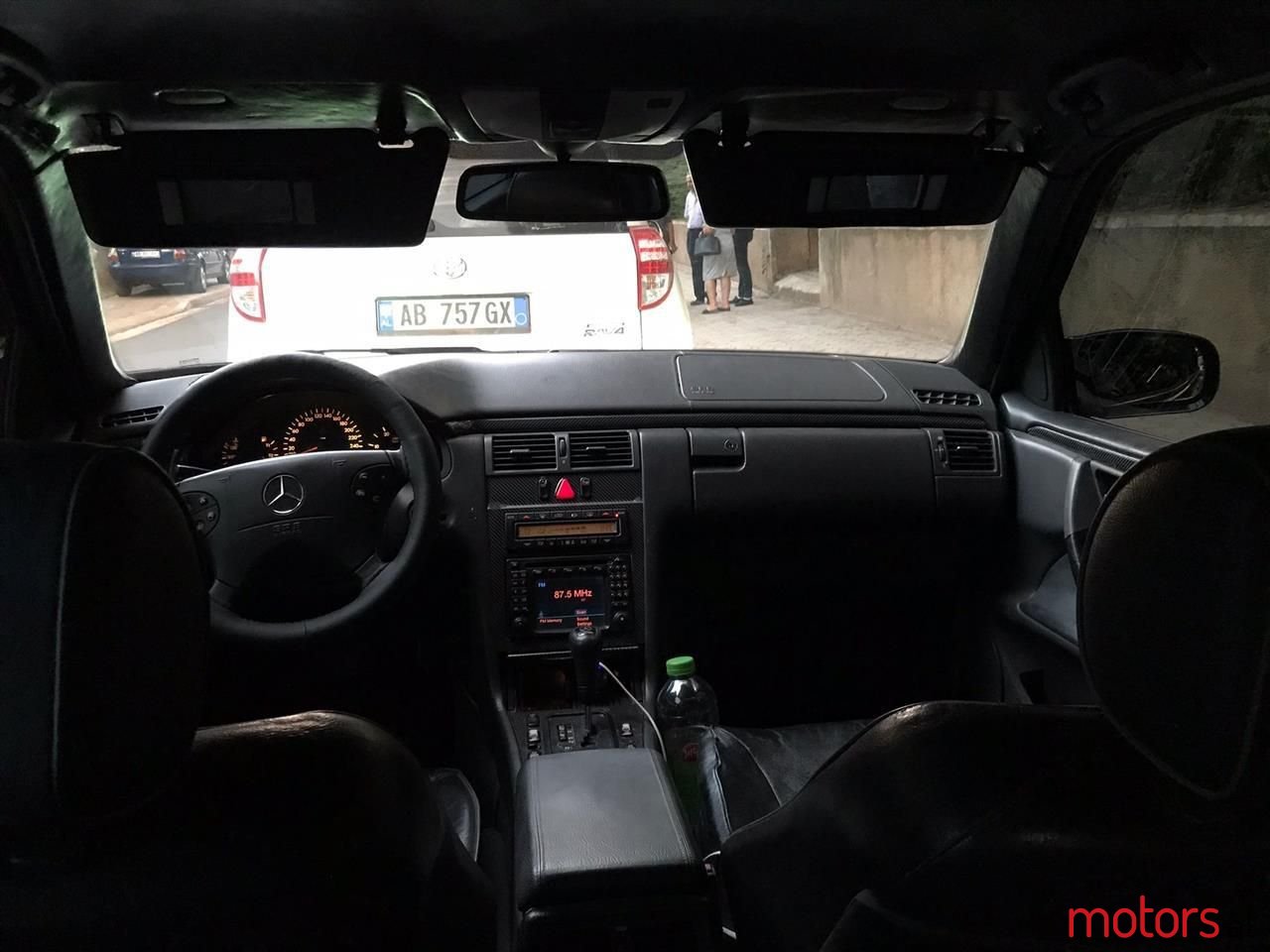 2000' Mercedes-Benz E 270 photo #3