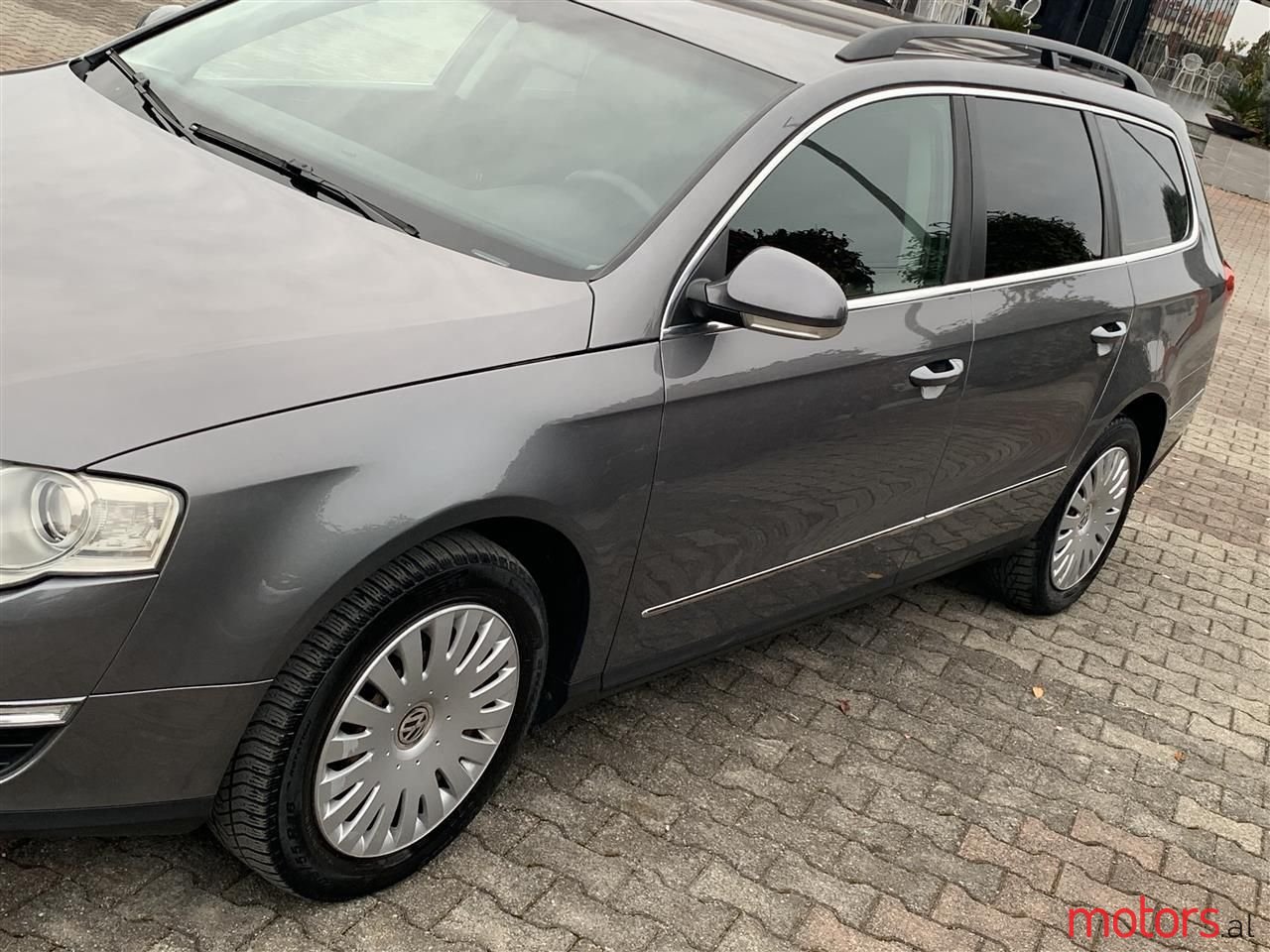 2006' Volkswagen Passat photo #3