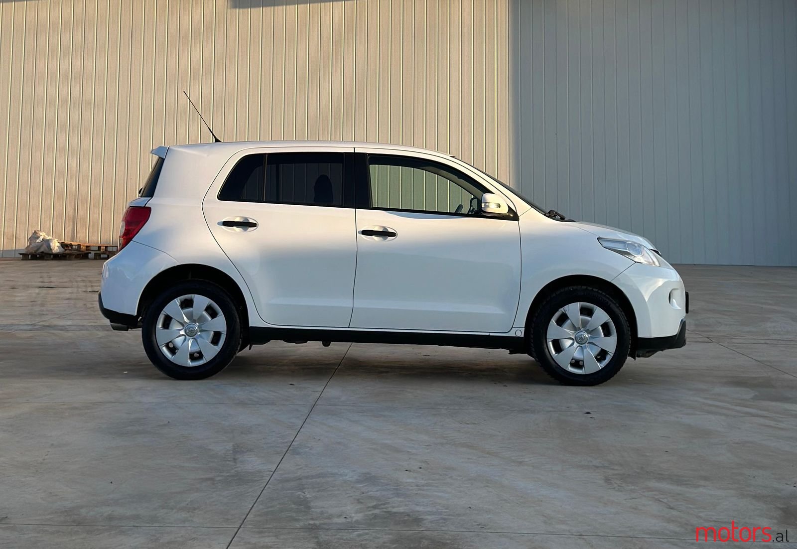 2010' Toyota Urban Cruiser photo #5