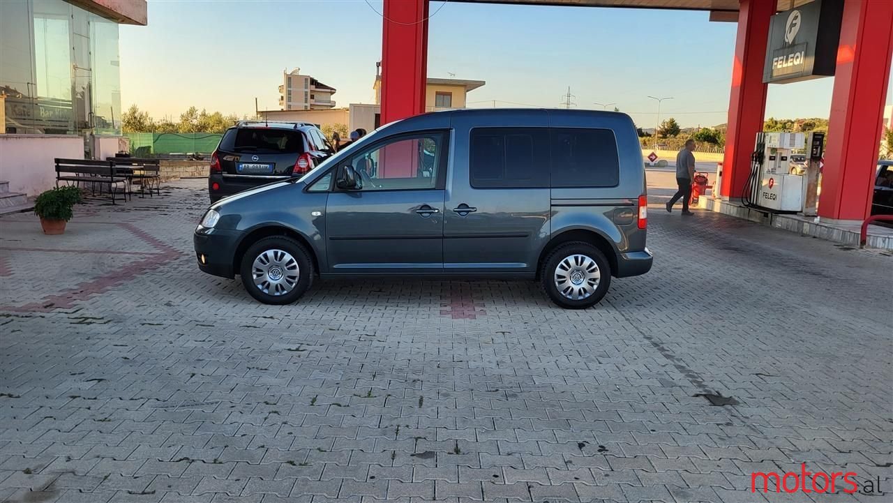 2008' Volkswagen Caddy photo #4