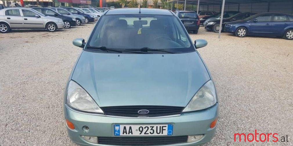 2000' Ford Focus photo #1