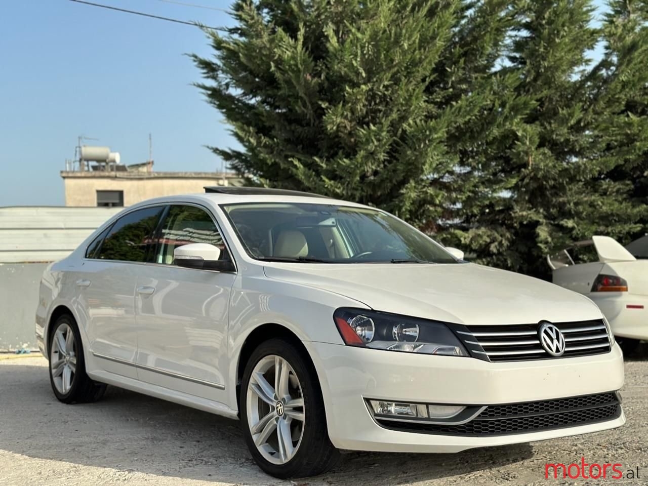 2013' Volkswagen Passat photo #3