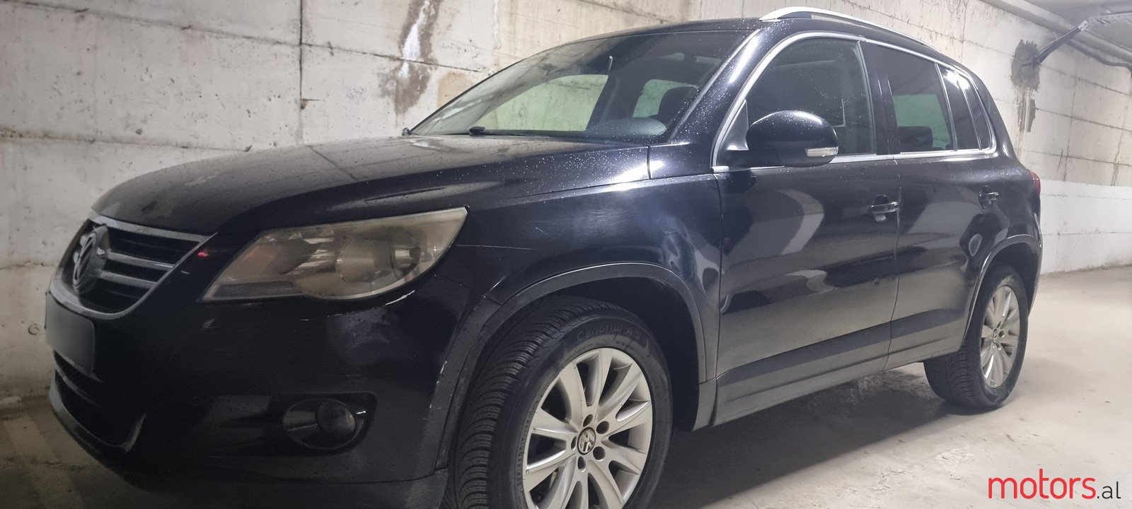 2009' Volkswagen Tiguan photo #1