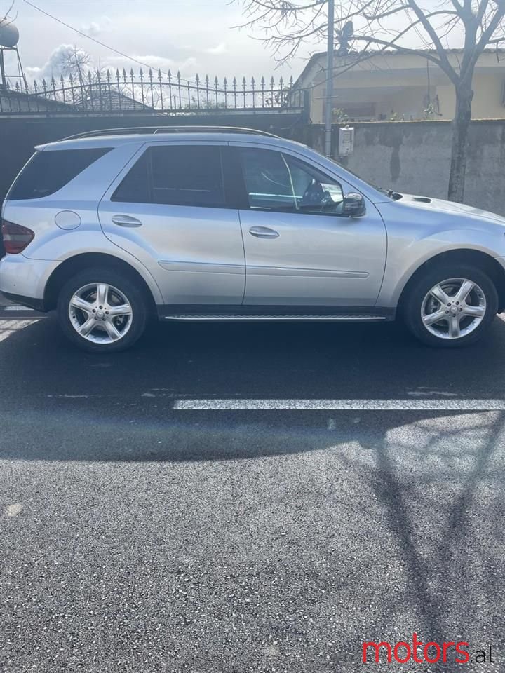 2008' Mercedes-Benz ML 320 photo #4