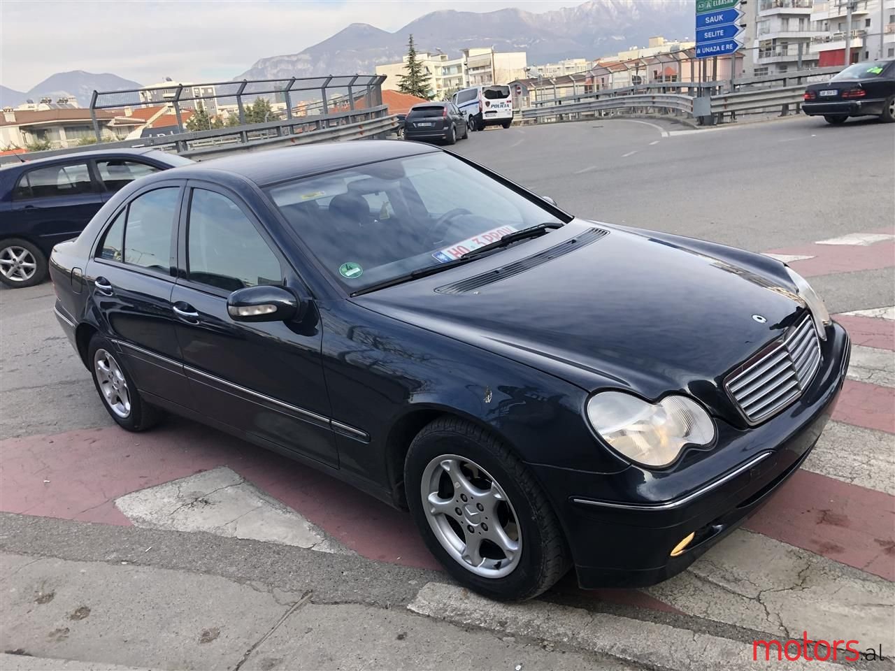 2004' Mercedes-Benz 220 photo #3