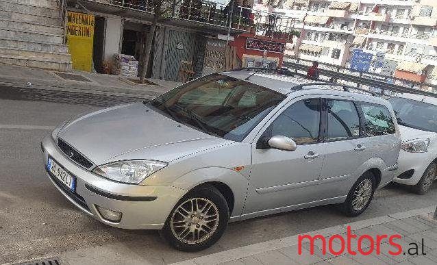 2002' Ford Focus photo #1