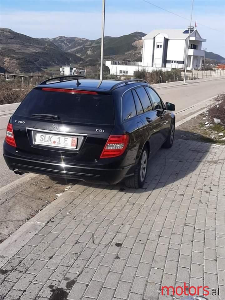 2011' Mercedes-Benz 200 photo #4