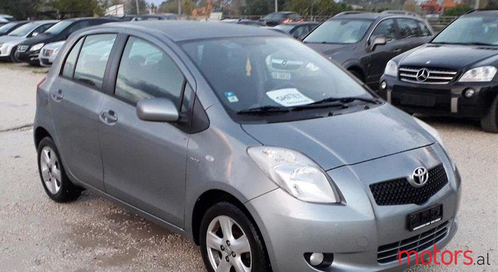 2006' Toyota Yaris photo #1
