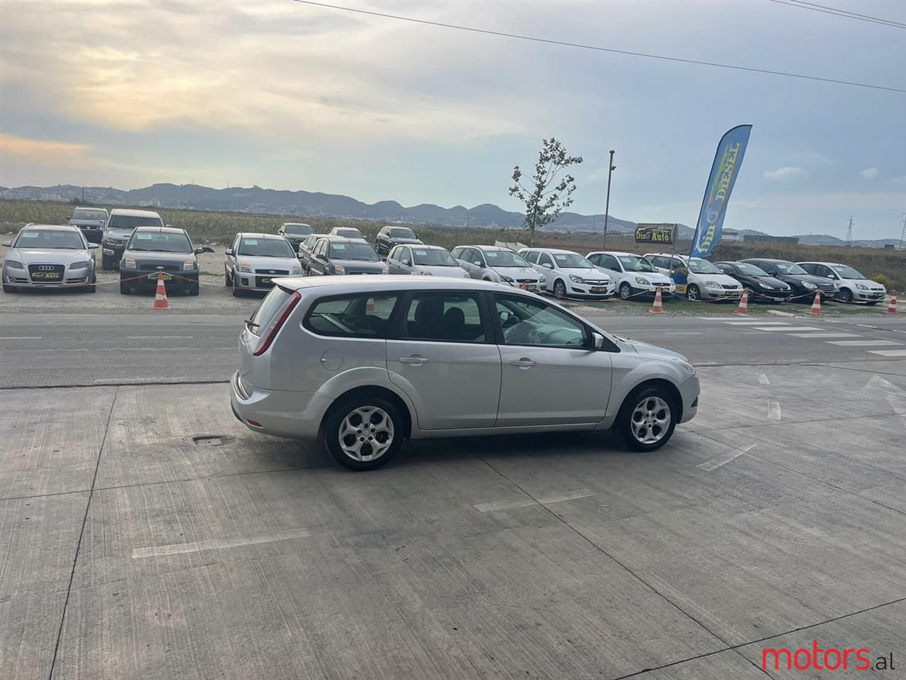 2011' Ford Focus photo #5