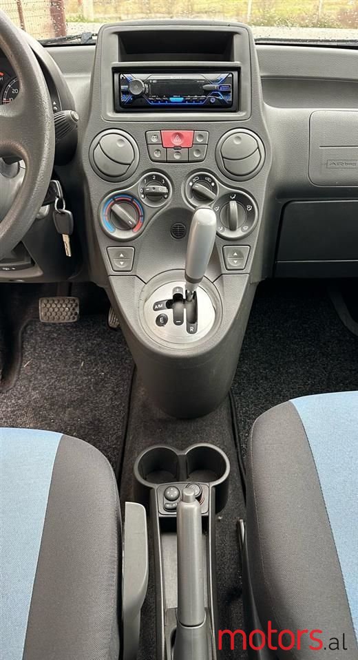 2008' Fiat Panda photo #3