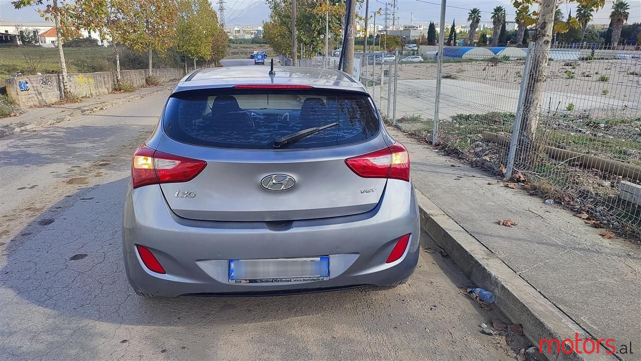 2012' Hyundai i30 photo #2