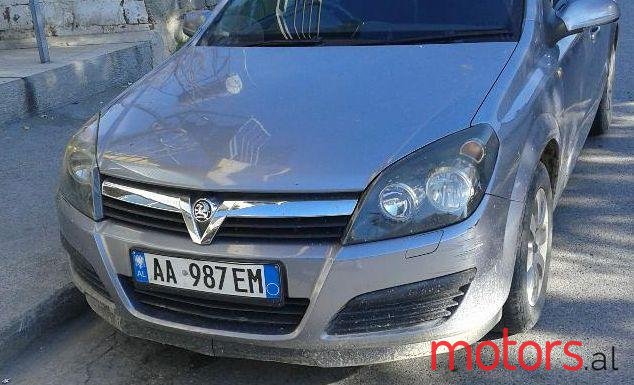 2005' Opel Astra photo #1