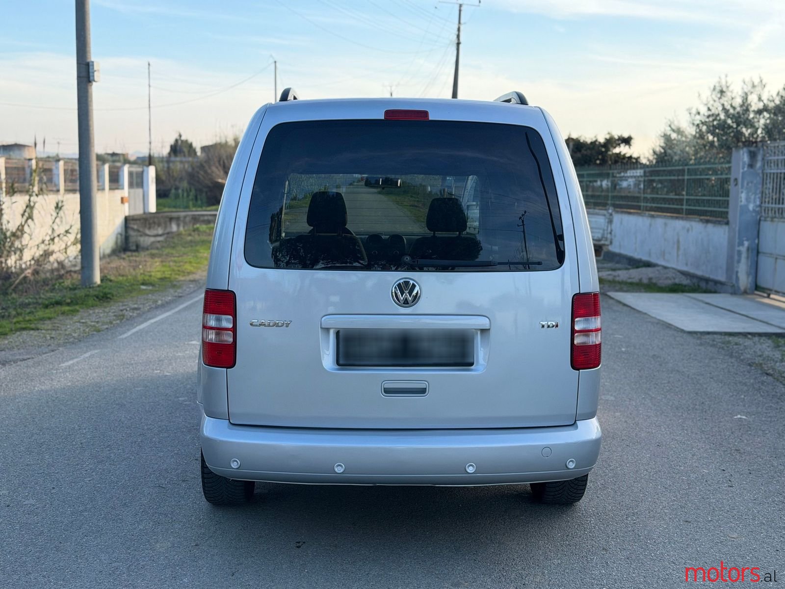 2012' Volkswagen Caddy photo #2