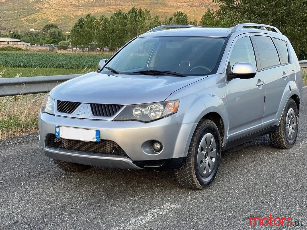 2007' Mitsubishi Outlander photo #2