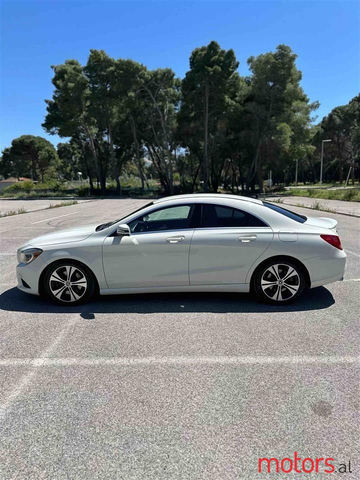 2014' Mercedes-Benz CLA 250 photo #6