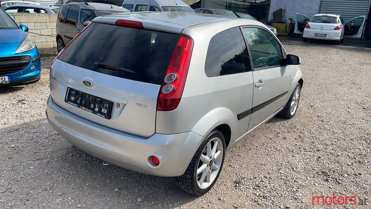 2006' Ford Fiesta photo #3