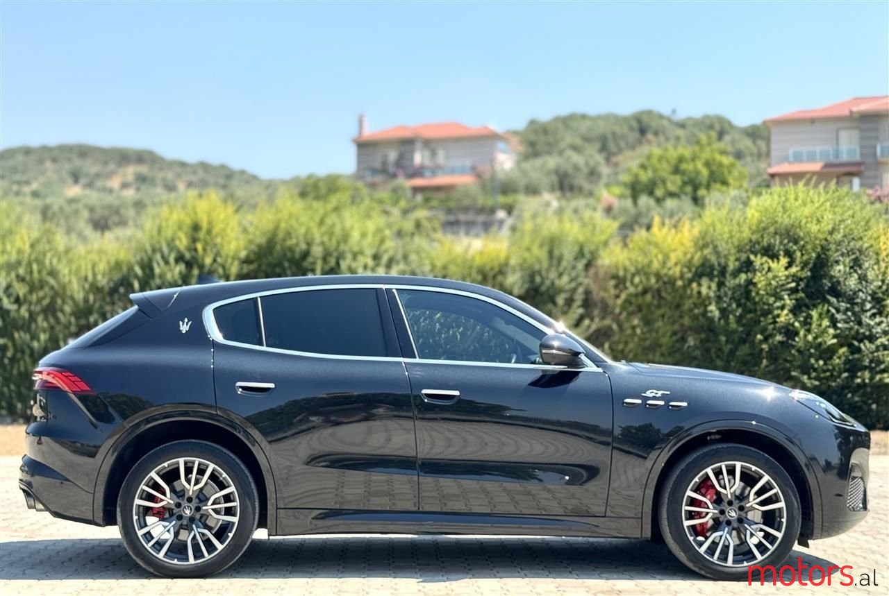 2023' Maserati Grecale photo #6