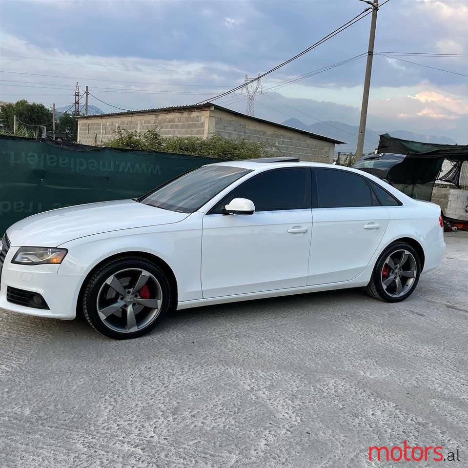 2010' Audi A4 photo #2