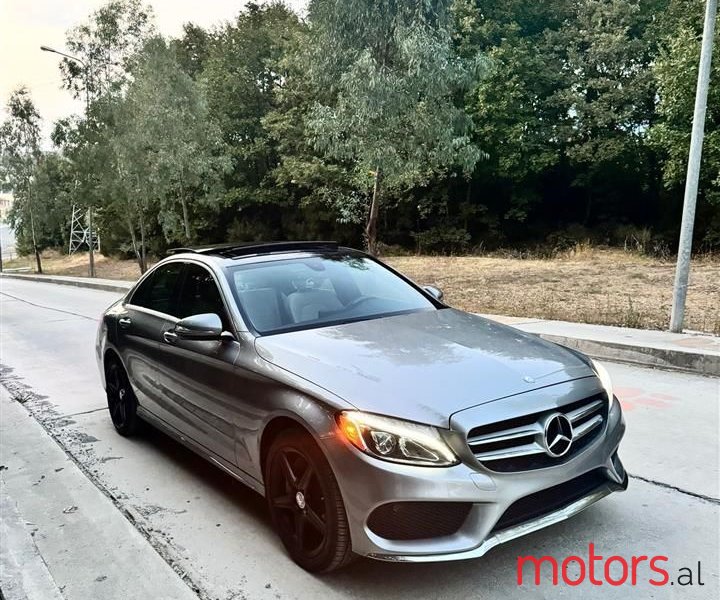 2015' Mercedes-Benz C 300 photo #2