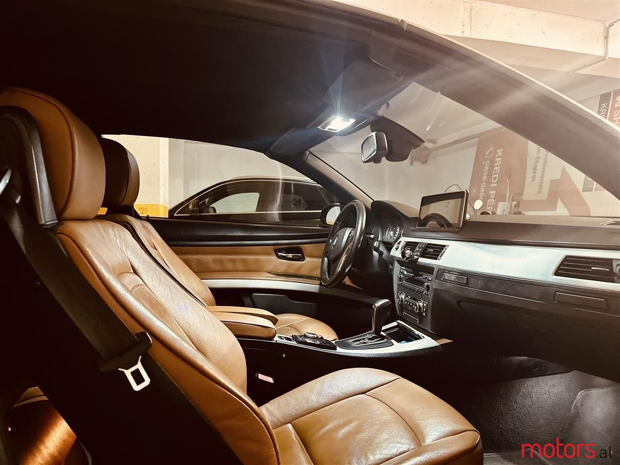 2008' BMW 320 photo #3