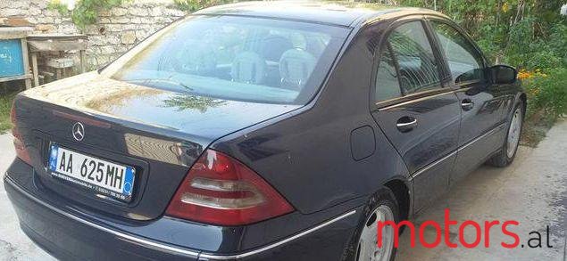 2001' Mercedes-Benz C-Class photo #2