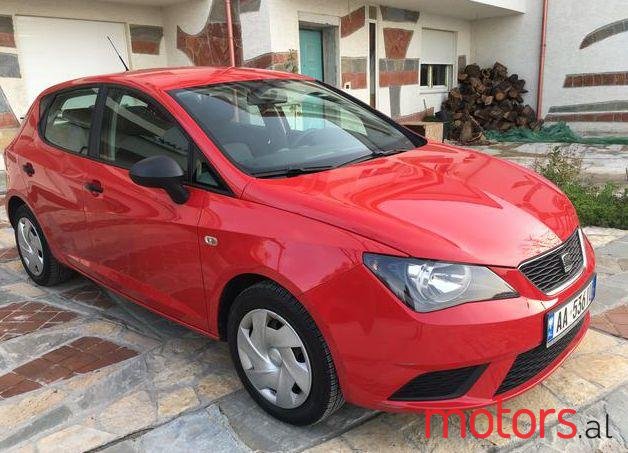 2013' SEAT Ibiza photo #2