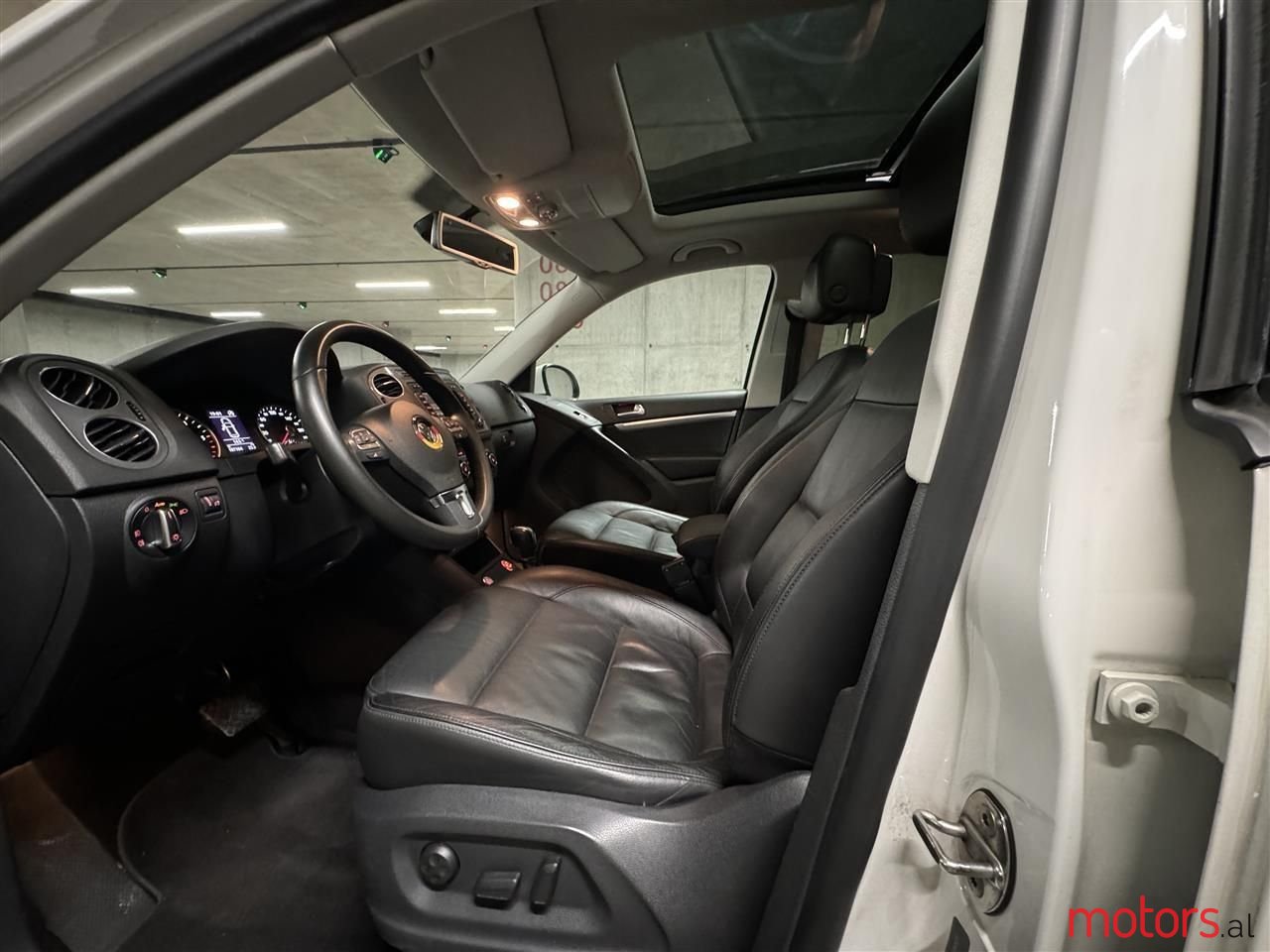 2013' Volkswagen Tiguan photo #5